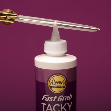 Picture of 24964 Aleene's Fast Grab Tacky Glue 8 fl. oz.